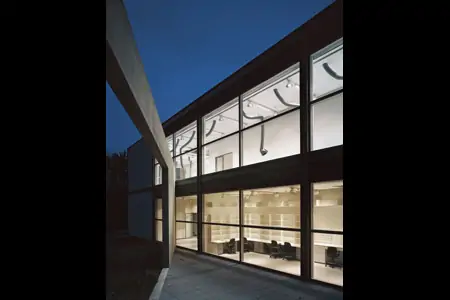 Architect: Tadao Ando (Pritzker Prize Laureate) Function: Art Gallery & Conservation Center Key Design Element: The Symbiosis of Concrete and Light  The Vision: A Deep Dialogue with the Landscape